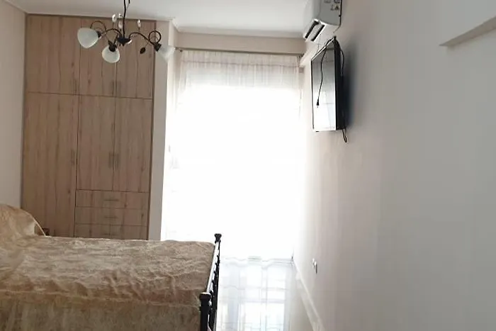 Loutraki Vibes Apartments 2